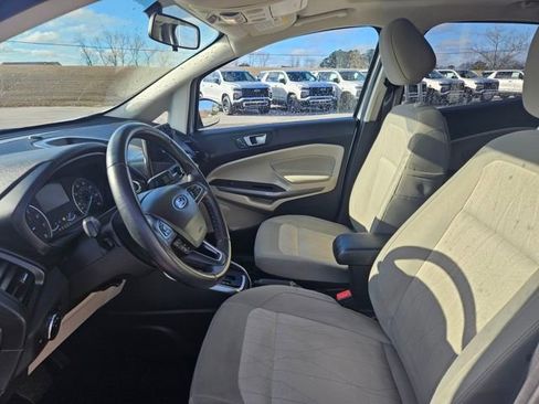 Used 2020 Ford EcoSport SE image 9