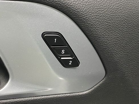 New 2026 Chrysler Pacifica Limited w/ S Appearance Package AWD/4WD image 28