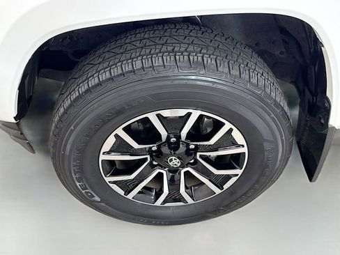 Used 2022 Toyota Tacoma TRD Sport image 29