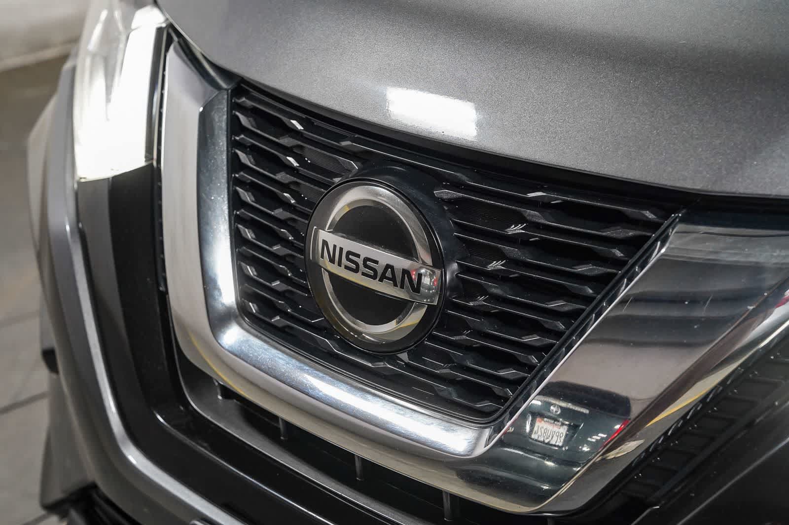 Used 2018 Nissan Rogue S FWD image 8