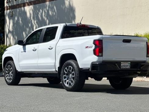Used 2024 Chevrolet Colorado Z71 w/ Z71 Convenience Package 2 image 6