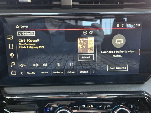 Used 2024 GMC Sierra 2500 AT4 w/ AT4 Premium Plus Package image 12