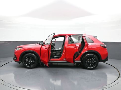 Certified 2024 Honda HR-V Sport image 41