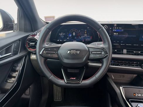Certified 2025 Chevrolet Equinox RS w/ Safety and Technology Package AWD/4WD image 13