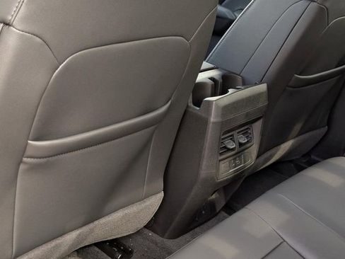 New 2026 GMC Canyon Elevation w/ Convenience Package image 14