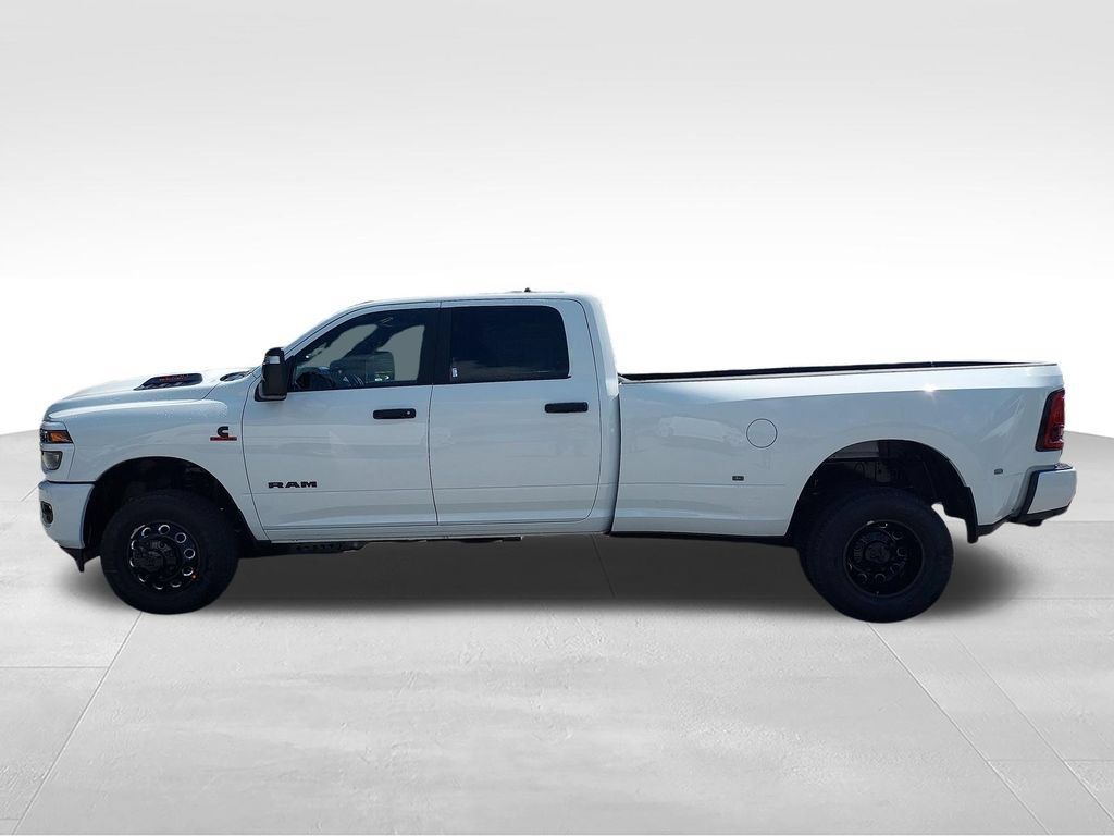 New 2027 RAM 3500 Big Horn AWD/4WD image 2