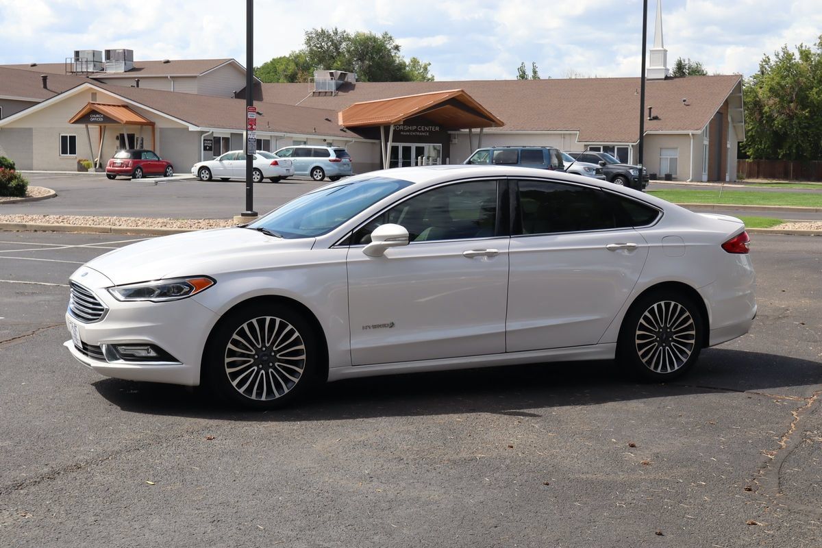 Used 2017 Ford Fusion Titanium FWD image 10