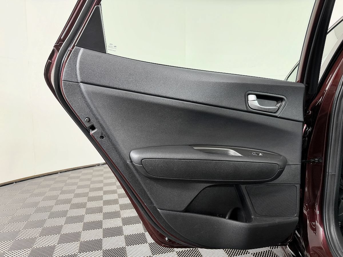 Used 2020 Kia Optima LX FWD image 32