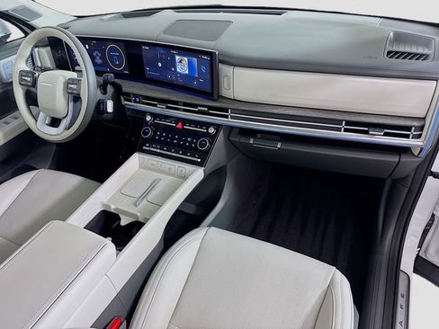Used 2025 Hyundai Santa Fe Calligraphy image 31