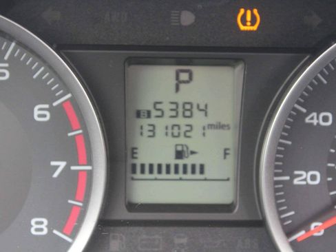 Used 2014 Subaru Forester 2.5i AWD/4WD image 9
