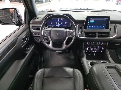 Used 2022 Chevrolet Tahoe Z71 w/ Luxury Package AWD/4WD image 15