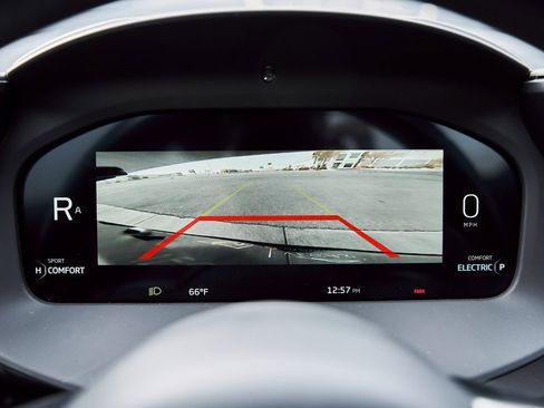 Used 2023 McLaren Artura image 67