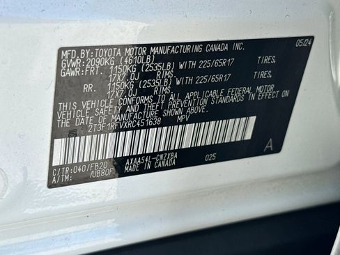 Used 2024 Toyota RAV4 LE AWD/4WD image 21