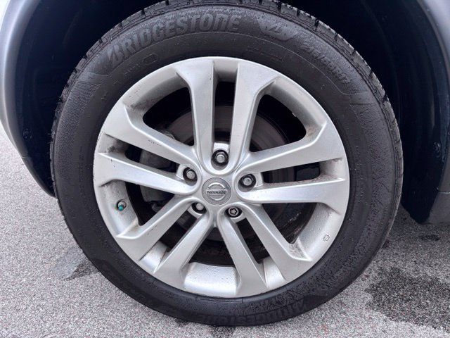 Used 2014 Nissan Juke SL AWD/4WD image 9