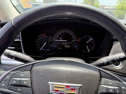 Used 2017 Cadillac XT5 Luxury FWD image 20