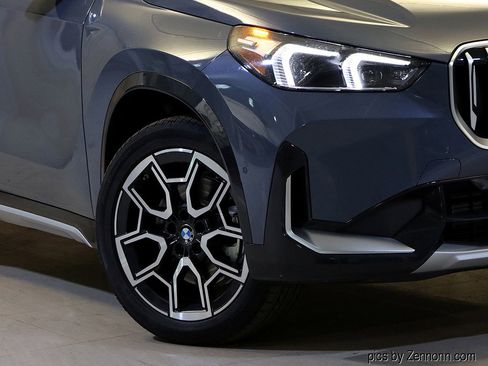 New 2026 BMW X1 xDrive28i w/ Technology Package image 3