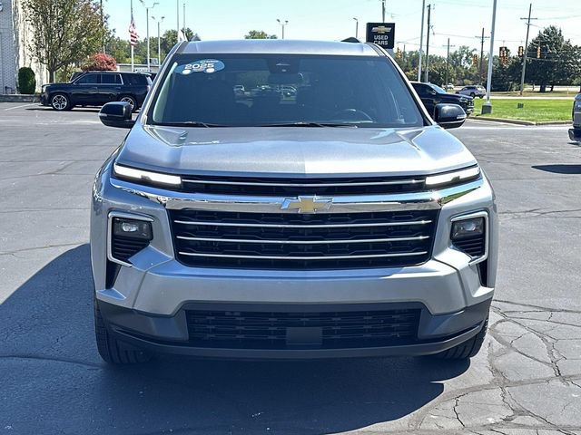 Certified 2025 Chevrolet Traverse LT FWD image 3