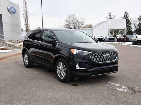 Used 2024 Ford Edge SEL w/ Convenience Package image 9