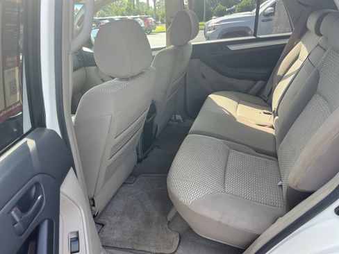Used 2007 Toyota 4Runner SR5 RWD image 32