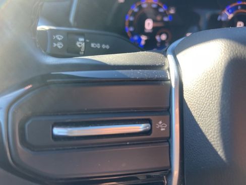 Used 2024 Chevrolet Colorado LT image 22