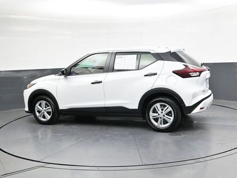 Used 2025 Nissan Kicks Play S image 6