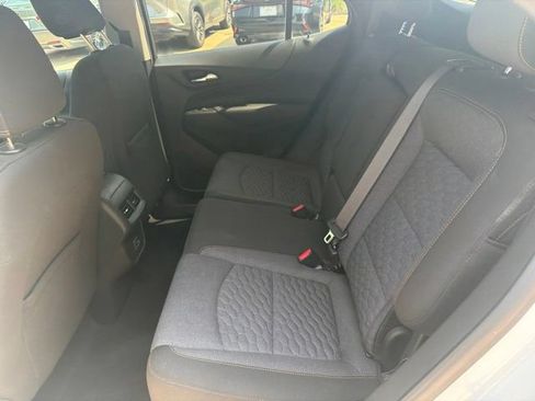 Used 2021 Chevrolet Equinox LT FWD image 33