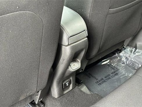 Used 2022 Jeep Renegade Latitude w/ Convenience Group image 14