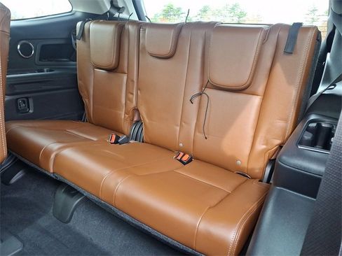 Used 2023 Subaru Ascent Touring image 11