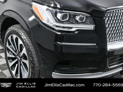 Used 2022 Lincoln Navigator Reserve image 32