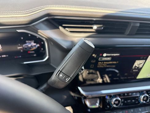 New 2026 GMC Sierra 2500 Denali Ultimate image 17