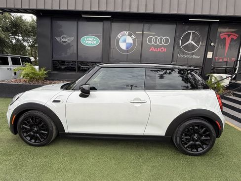 Used 2020 MINI Cooper 2-Door Hardtop FWD image 7
