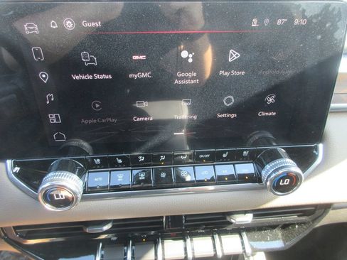 New 2026 GMC Canyon Denali AWD/4WD image 19