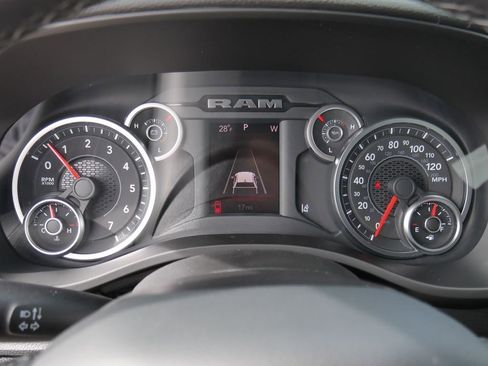 New 2026 RAM 1500 4x4 Crew Cab image 39