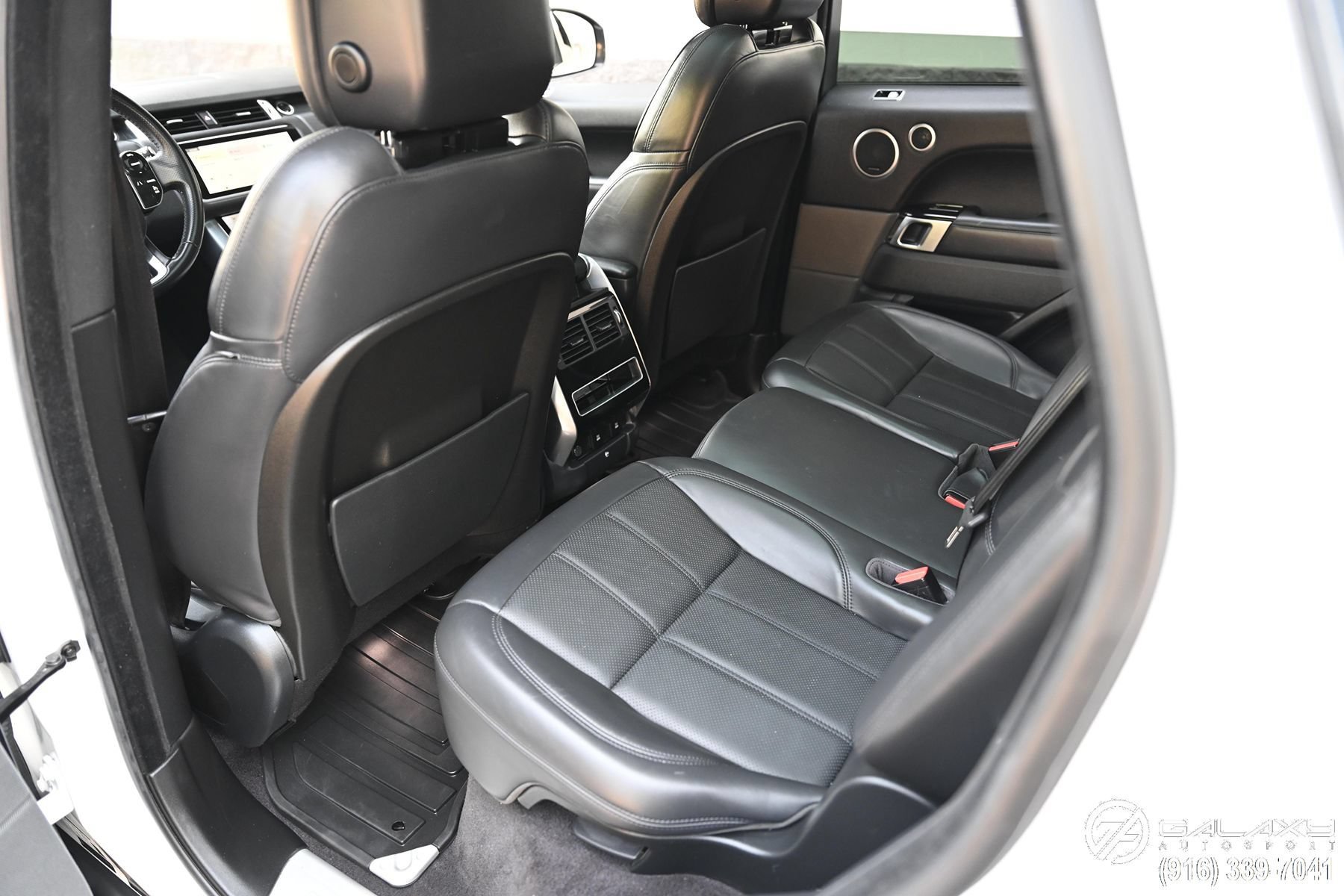 Used 2019 Land Rover Range Rover Sport HSE AWD/4WD image 17