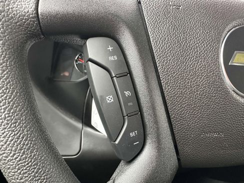 New 2025 Chevrolet Express 3500 w/ Driver Convenience Package image 13