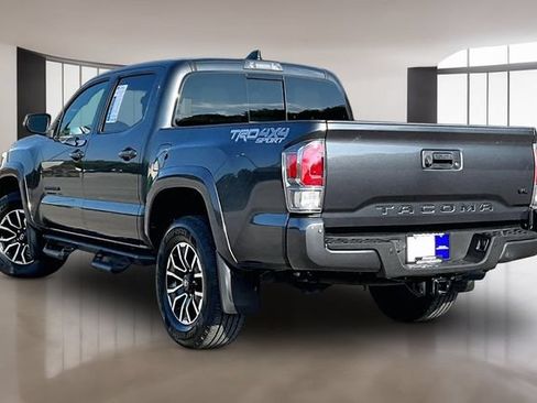 Used 2023 Toyota Tacoma TRD Sport w/ Technology Package AWD/4WD image 4