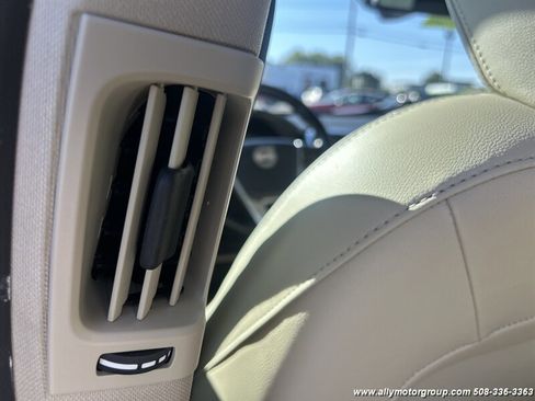 Used 2015 Volvo XC60 T6 image 19