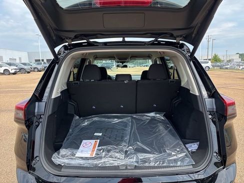 New 2026 Nissan Rogue SV image 20