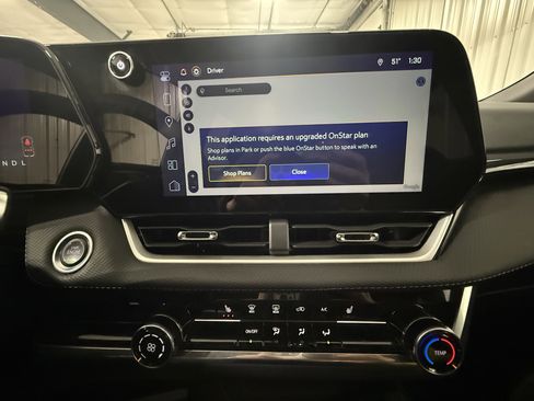 Used 2025 Chevrolet Equinox LT image 28