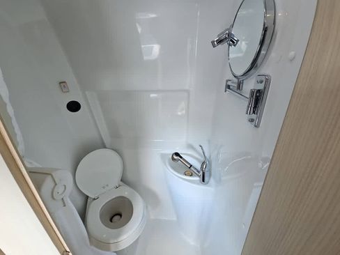 Used 2023 Mercedes-Benz Sprinter 2500 image 12