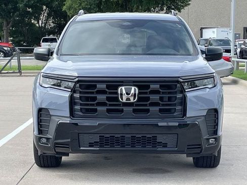 New 2026 Honda Pilot Sport image 7