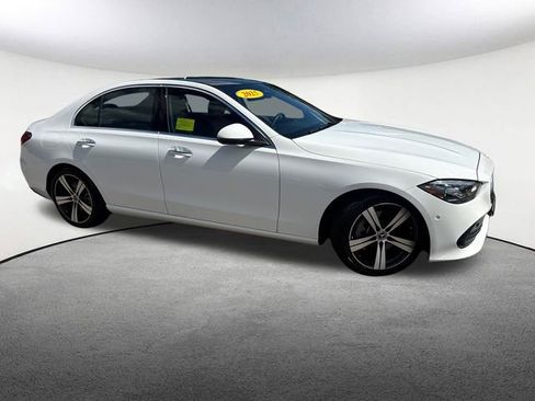 Used 2025 Mercedes-Benz C 300 4MATIC Sedan image 15