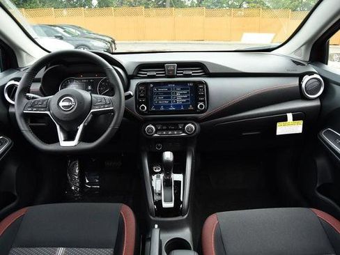 New 2025 Nissan Versa SR w/ Trunk Package image 8