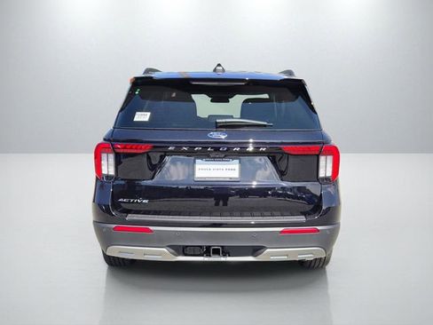 New 2026 Ford Explorer Active w/ Active Comfort Package RWD image 8