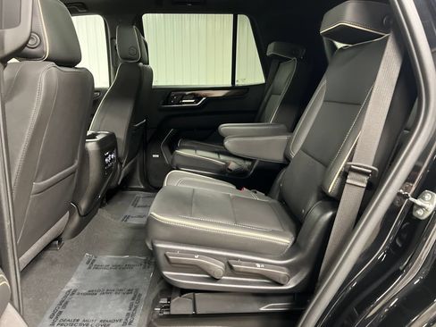 Certified 2025 GMC Yukon Elevation w/ Technology Package AWD/4WD image 14