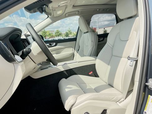 New 2026 Volvo XC60 B5 Ultra w/ Climate Package image 13