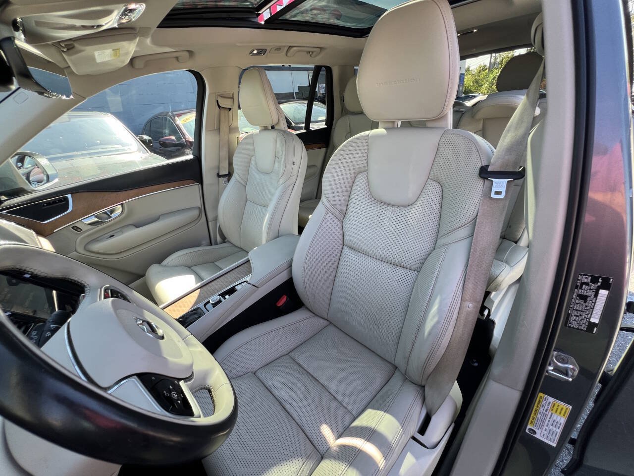 Used 2018 Volvo XC90 T6 Inscription w/ Convenience Package AWD/4WD image 19