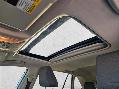 Used 2020 Toyota RAV4 XLE image 16