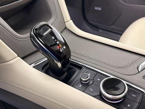 Used 2022 Cadillac XT5 Premium Luxury image 17