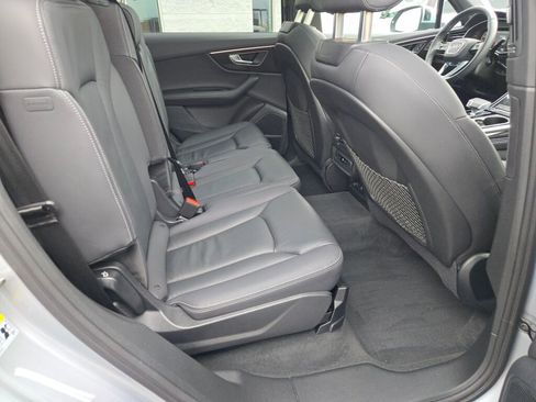 Used 2025 Audi Q7 Premium Plus image 9